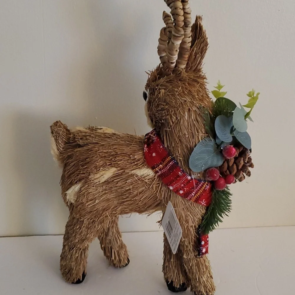 Fall Straw Animal Going Into Christmas Vintage Winter Wonderland Deer - Picture 5 of 7
